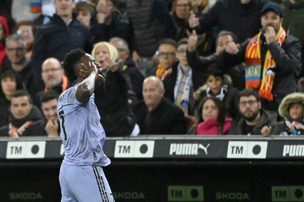 哨压绝杀！贝林99分钟进球被吹，裁判皇马谁是谁非？