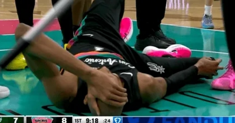 升西部第二!文班22+10受伤惊魂 马刺最多领先39分大胜雄鹿