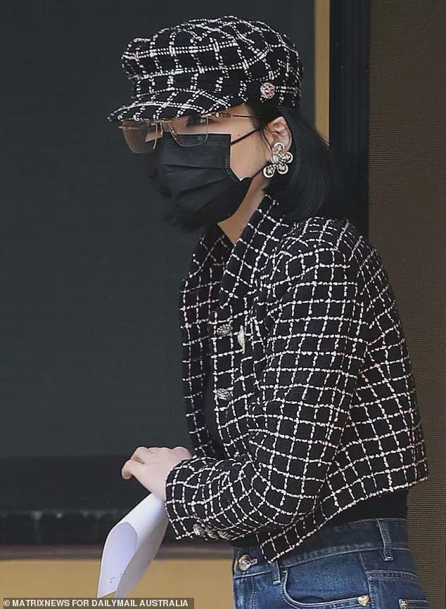 悉尼,杨兰兰的替身出现了