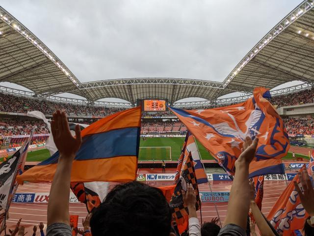 1666630400588057911.jpeg 博鱼官方入口-郑大世上场了!看看日本J2冠军最后一个主场比赛