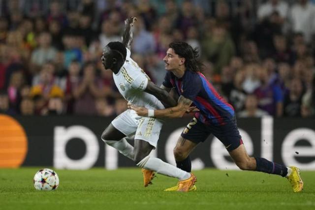 博鱼官方入口-欧冠出局总结，巴萨还处于电灯发明前的千次实验中