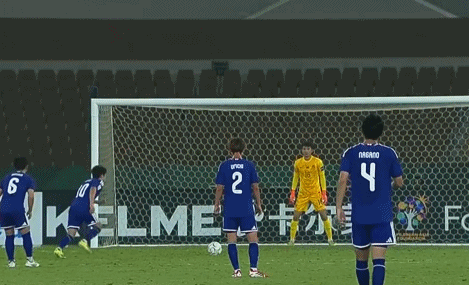 博鱼中国官网-细节做到了极致!日本队主罚点球前:疑似偷看李昊点球笔记|中国队|日本足球|刘浩帆|U23亚洲杯|佐藤龙之介_新浪体育_新浪新闻